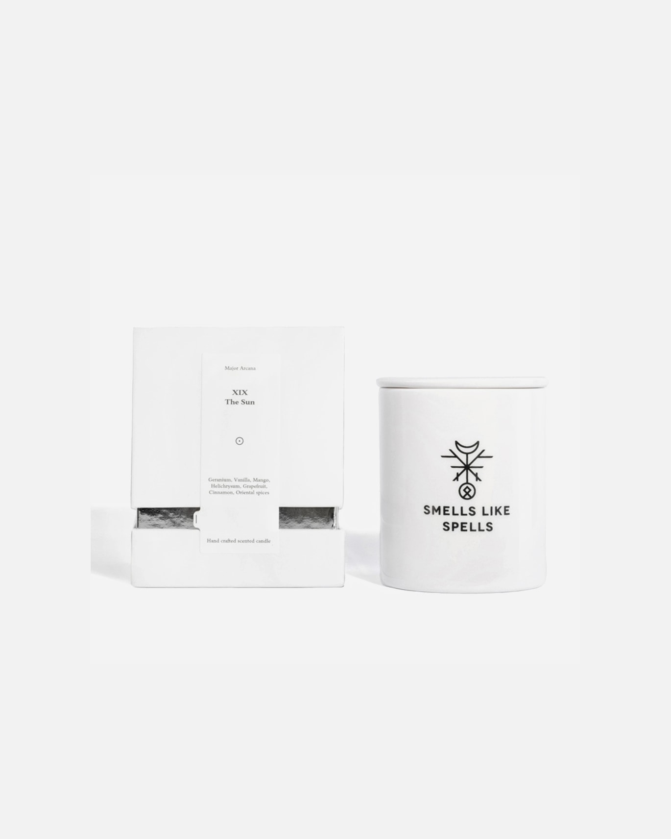 Žvakė UnisexSMELLS LIKE SPELLSDefault Brand LineScented Candle XIX The Sun250 g